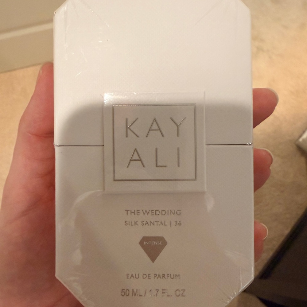 Kayali The Wedding Silk Santal Eau de Parfum